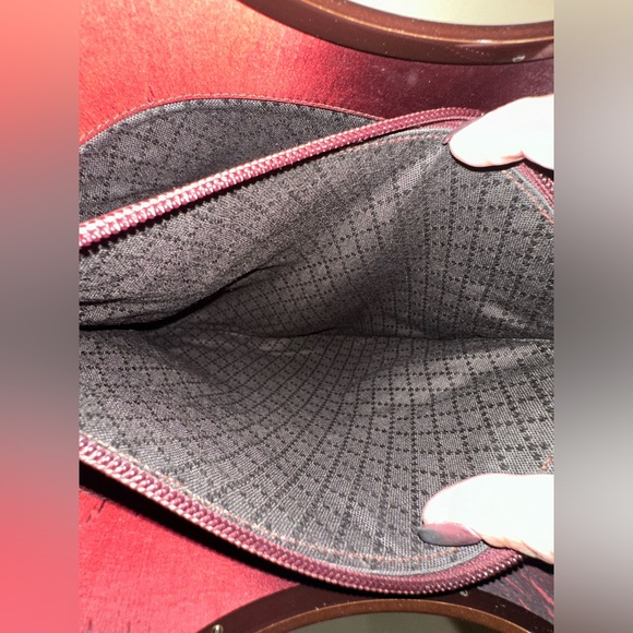 Gucci Ombré Structured Top Handle Tote - Picture 13 of 13